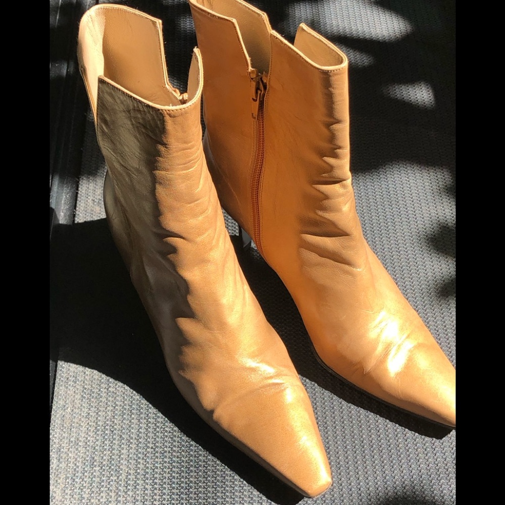 Stuart Weitzman ankle boots